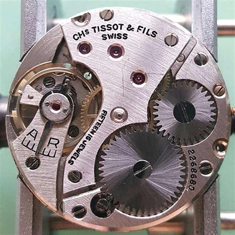 who makes tissot watch movements.